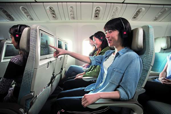 EMİRATES UÇAKLARI KULÜPLERİNİ ARATMIYOR