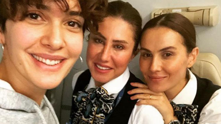 ÜNLÜ OYUNCU THY UÇAĞINDAKİ O ANI ANLATTI