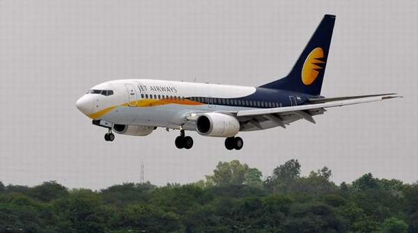 JET AIRWAYS UÇAKLARINI SATIYOR!