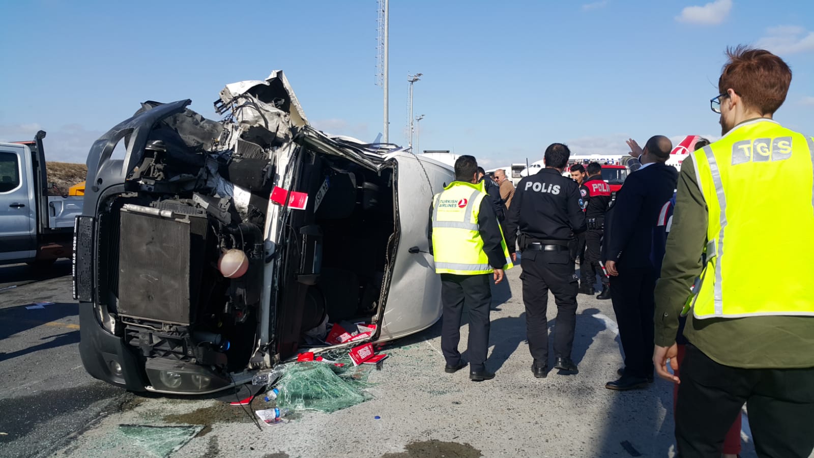 ATATÜRK HAVALİMA’NINDA KAZADAN İLK GÖRÜNTÜ……