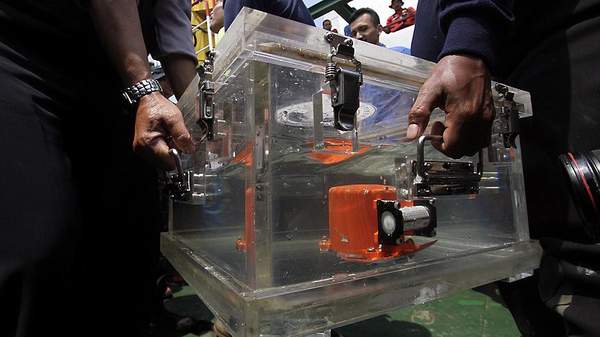 DÜŞEN UÇAĞIN KARA KUTUSUNDAKİ VERİLERE ERİŞİLDİ