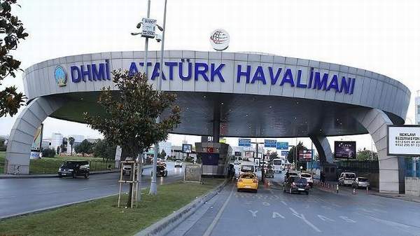 HOLLANDALI YOLCU VÜCUDUNDA UYUŞTURUCU İLE YAKALANDI