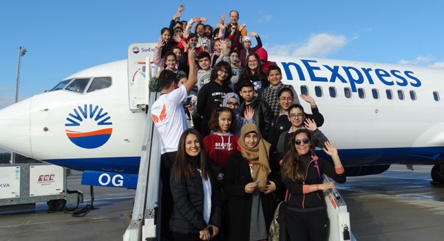 SUNEXPRESS’TEN ÖĞRENCİLERE YENİ YIL HEDİYESİ!