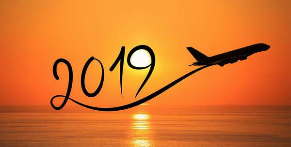 BİNLERCE KİŞİ YENİ YILA UÇAKLARINDA GİRDİ