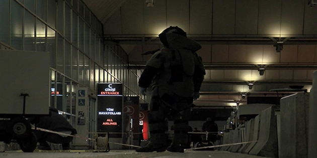 ATATÜRK HAVALİMANI’NDA ŞÜPHELİ ÇANTA ALARMI!