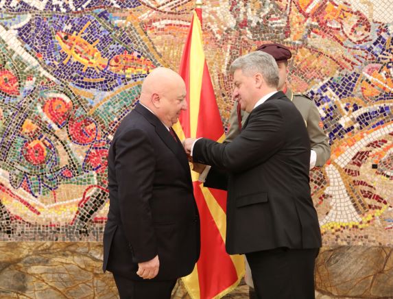 SANİ ŞENER’E MAKEDONYA’DAN DEVLET LİYAKAT NİŞANI