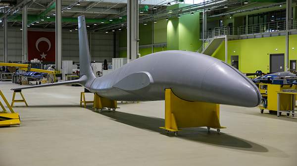 UÇAN BALİNA BU YIL GÖKYÜZÜNDE