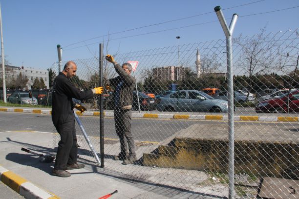 ATATÜRK HAVALİMANI’NA TEL ÖRGÜ ÇEKİLİYOR
