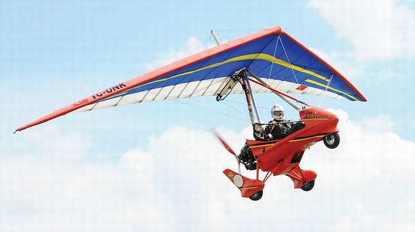 THK HER YIL 65 ÖĞRENCİYE HAVACILIK KURSU VERİYOR