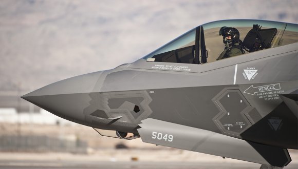 TÜRK PİLOTLARIN F-35 EĞİTİMLERİ DEVAM EDİYOR!