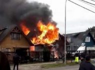 UÇAK EV ÜZERİNE DÜŞTÜ: 6 ÖLÜ