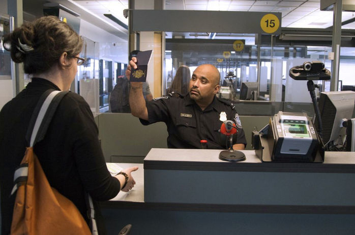 ABD’NİN  PASAPORT KONTROL VERİ TABANI SIZDIRILDI!