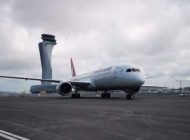 THY’NİN İLK ‘RÜYA UÇAĞI’ İSTANBUL’A İNDİ! (VİDEOLU)