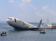 DÜNYANIN EN BÜYÜK BATIK UÇAĞI SAROS KÖRFEZİNDE(VİDEOLU)