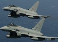 İKİ ASKERİ JET HAVADA ÇARPIŞTI!