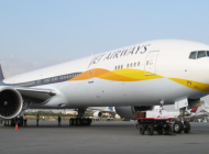 HOSTES SEVGİLİSİNİ DAHA FAZLA GÖREBİLMEK İÇİN…