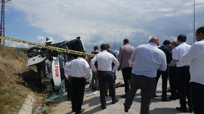 HAVALİMANI ÇALIŞANLARININ YAŞADIĞI KAZA GÖRÜNTÜLERİ ORTAYA ÇIKTI!