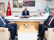 DHMİ’DE DEVİR TESLİM