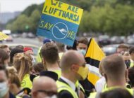 LUFTHANSA ÇALIŞANLARI SOKAĞA ÇIKTI