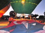 KAPADOKYA’DA BALONLAR ZAFER BAYRAMI İÇİN HAVALANDI