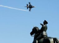 İZMİR SEMALARINDA MUHTEŞEM GÖSTERİ