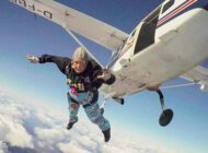 DÜNYANIN EN YAŞLI PARAŞÜTÇÜSÜ YAŞAMINI YİTİRDİ