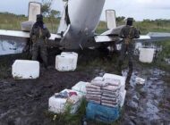 UYUŞTURUCU TAŞIYAN UÇAĞA OPERASYON: 1 ÖLÜ