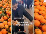 EK BAGAJ ÜCRETİ ÖDEMEMEK İÇİN 30 KİLO PORTAKALI YEDİLER