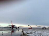 MADRİD HAVALİMANI’NDA UÇUŞLARA KAR ENGELİ