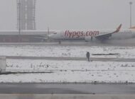 SABİHA GÖKÇEN’DE KARLA MÜCADELE ARALIKSIZ SÜRÜYOR!