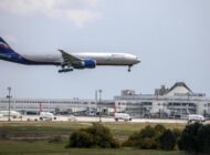 RUS UÇAKLARI ANTALYA’YA BOŞ GELİP, DOLU DÖNÜYOR