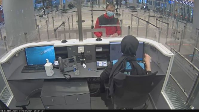 İSTANBUL HAVALİMANI’NDA 2 FETÖ’CÜ YAKALANDI