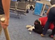 MİAMİ HAVALİMANI’NDA KOLTUK KAVGASI(videolu)