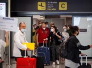 HONG KONG, İNGİLTERE’DEN TÜM UÇUŞLARI YASAKLADI!