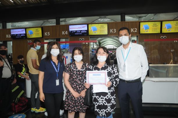 RUS HAVAYOLU YOLCUYA BEDAVA BİLET HEDİYE ETTİ!