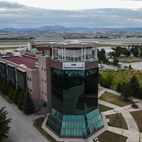 DHMİ’DEN KIBRIS’A EĞİTİM DESTEĞİ!