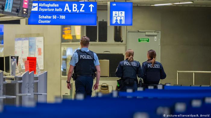 ALMAN POLİSİ “SAHTE GENERALİ” TÜRKİYE’YE UÇURMADI