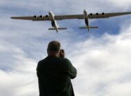 DÜNYANIN EN BÜYÜK UÇAĞI 4.5 SAAT UÇTU!