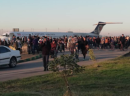 İRAN’DA YOLCU UÇAĞI PİSTTEN ÇIKTI!