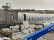 UÇAKTAN ÇIKMAK İÇİN SLİDE KULLANAN YOLCU TUTUKLANDI