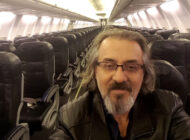 189 KİŞİLİK UÇAKTA TEK BAŞINA UÇTU!