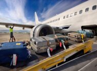 QANTAS HAVAYOLU YÖNETİCİLERİ BAGAJ TAŞIYACAK