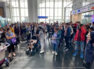 TÜRKMEN VATANDAŞLARI ÜLKELERİNE DÖNECEK UÇAK BULAMIYOR