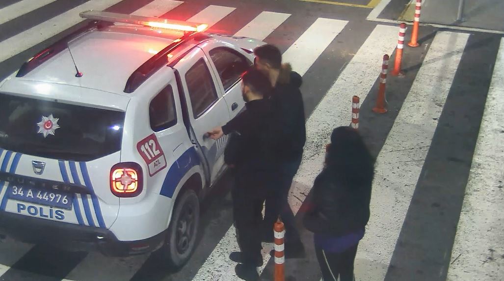 İSTANBUL HAVALİMANI’NDA YAKAYI ELE VERDİ