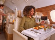 EMIRATES, GÜNDE 25 BİN ÖĞÜN YEMEK SERVİS ETTİ
