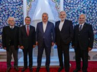 THY ESKİ YÖNETİCİLERİYLE İFTARDA BULUŞTU