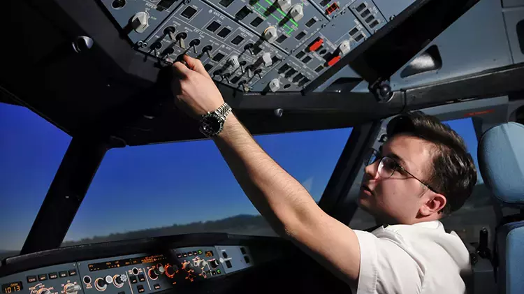 THY’NİN EN GENÇ PİLOTU