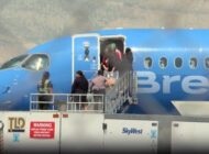 SARHOŞ YOLCU ACİL İNİŞ YAPTIRDI