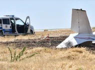 İZMİR’DE EĞİTİM UÇAĞI DÜŞTÜ:PİLOT HAYATINI KAYBETTİ