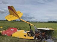 UÇAK PİRİNÇ TARLASINA DÜŞTÜ: 2 ÖLÜ